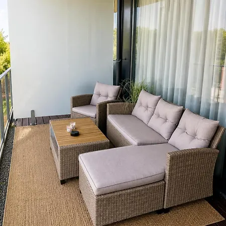 Bl Yachtclub Lakeview Balatonlelle